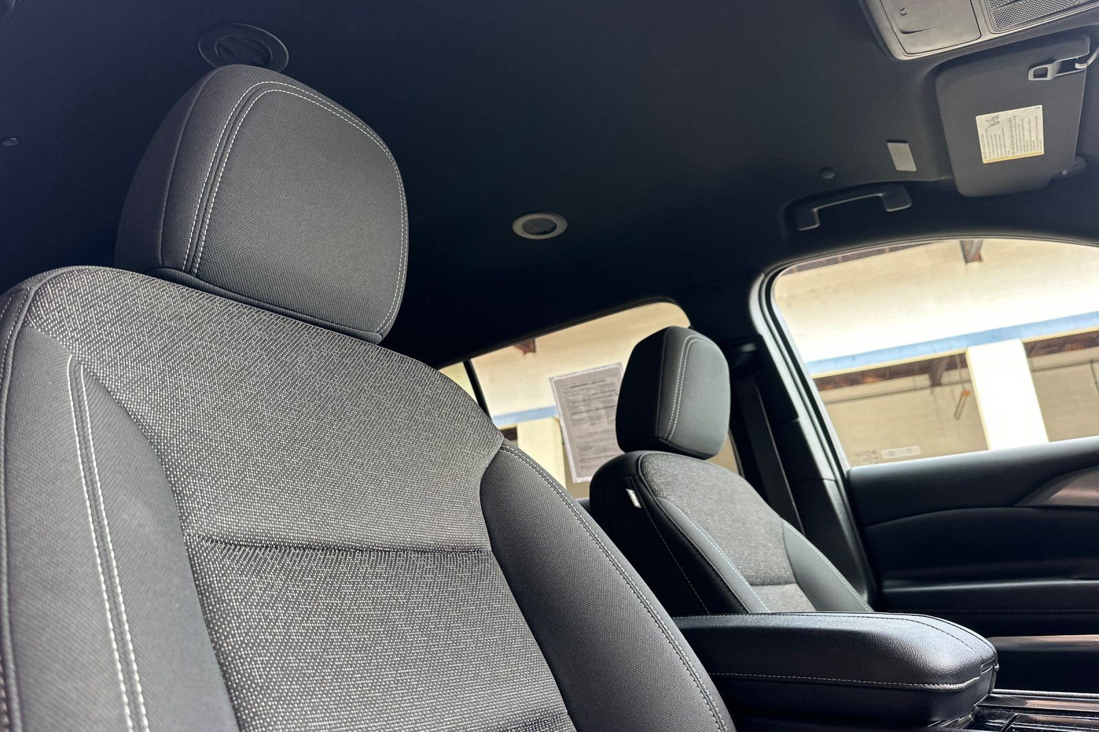 Used 2024 Chevrolet Traverse LT image 22