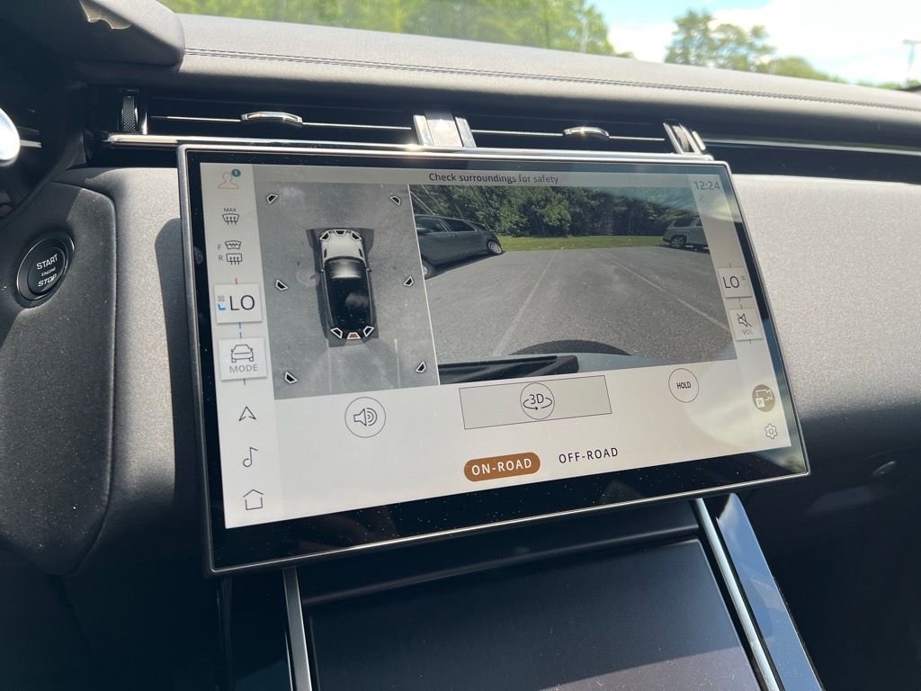 New 2026 Land Rover Range Rover Velar Dynamic SE image 19