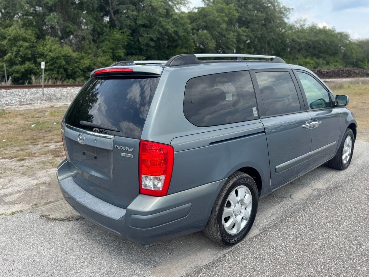 Used 2007 Hyundai Entourage GLS FWD image 5
