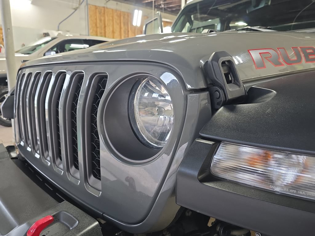 Used 2023 Jeep Gladiator Rubicon w/ Trailer Tow Package AWD/4WD image 30