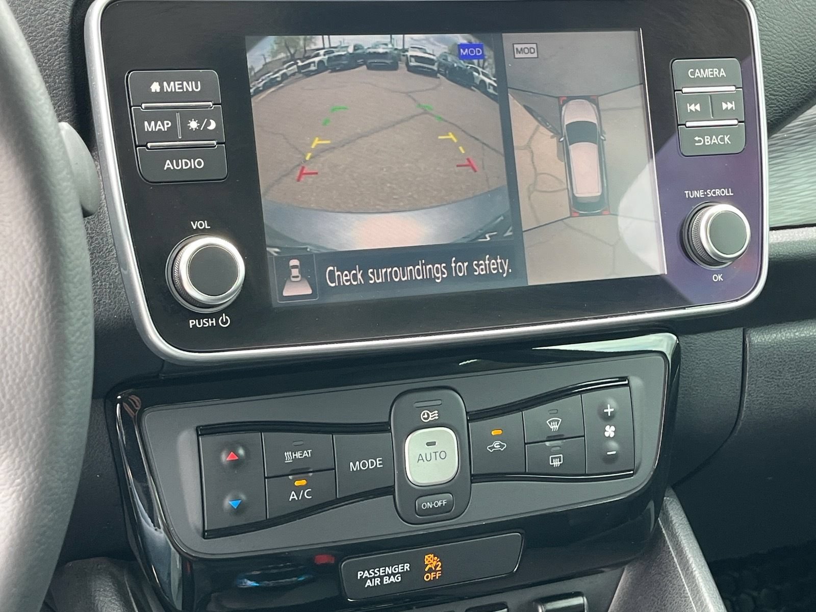 Used 2019 Nissan Leaf SL Plus FWD image 25