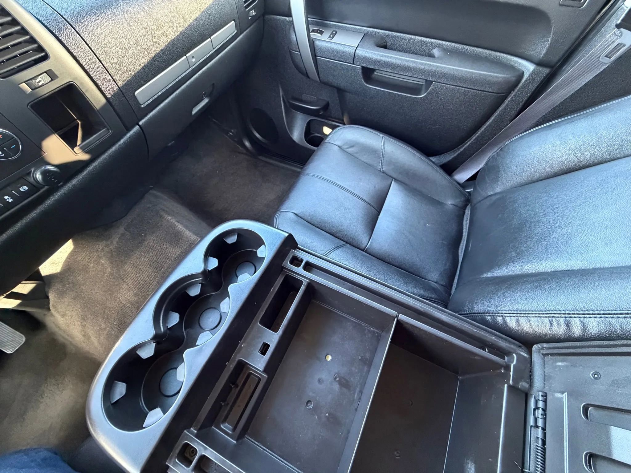 Used 2014 Chevrolet Silverado 3500 LT w/ Interior Plus Package image 14