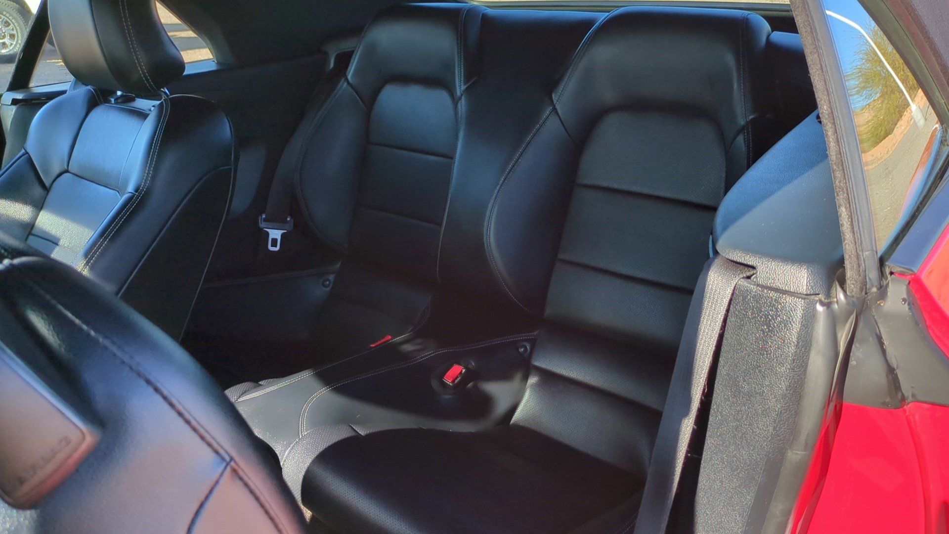 Used 2015 Ford Mustang Premium image 25