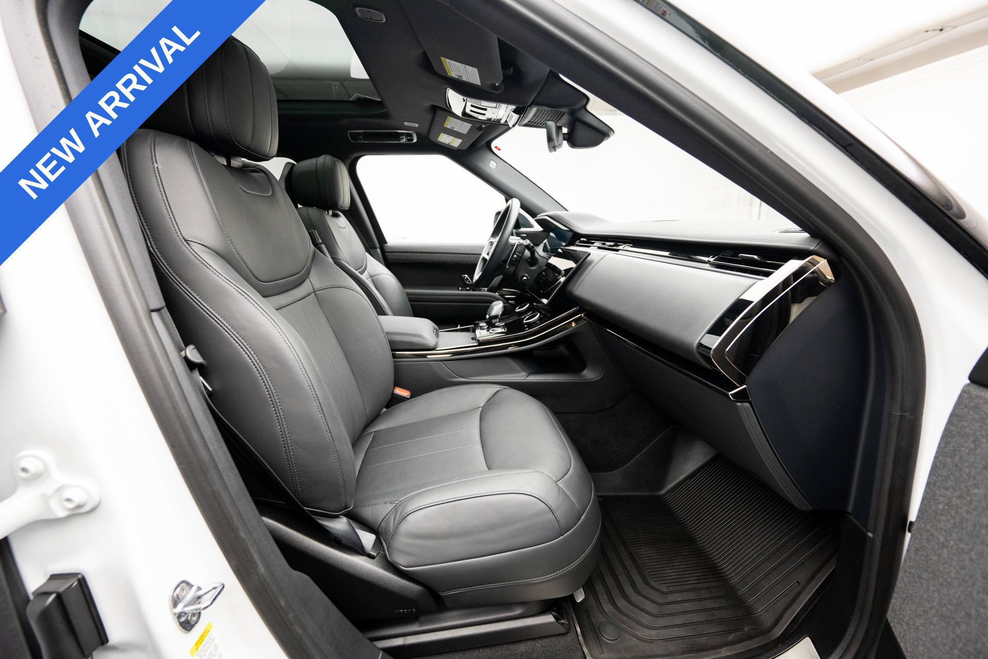 Used 2023 Land Rover Range Rover Sport SE AWD/4WD image 14