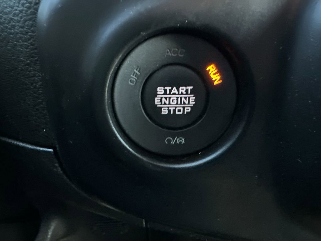 Used 2022 Jeep Gladiator Sport image 21