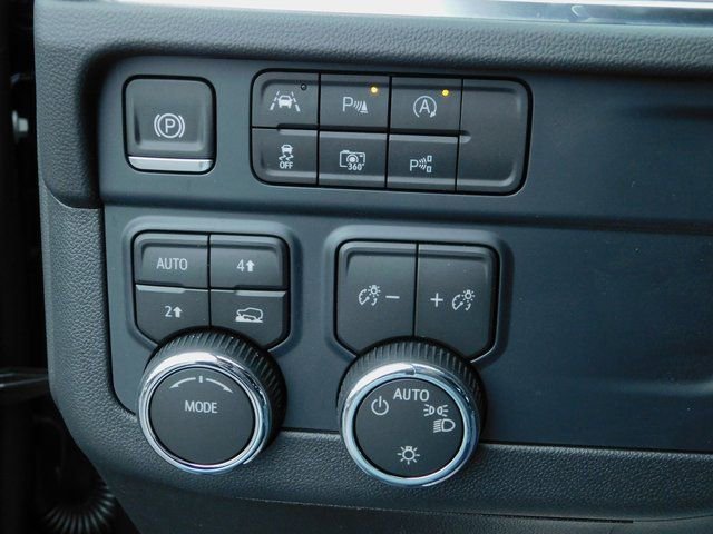 New 2026 Chevrolet Suburban LS w/ LPO, Chrome Package image 31