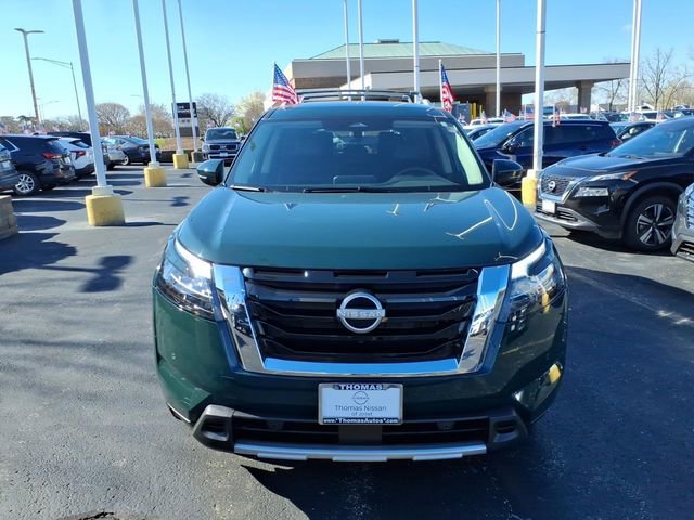 Certified 2025 Nissan Pathfinder SL image 8