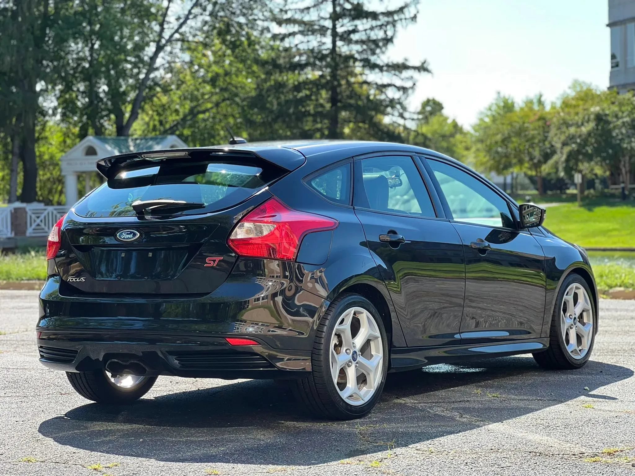Used 2014 Ford Focus ST w/ Equipment Group 202A FWD image 5