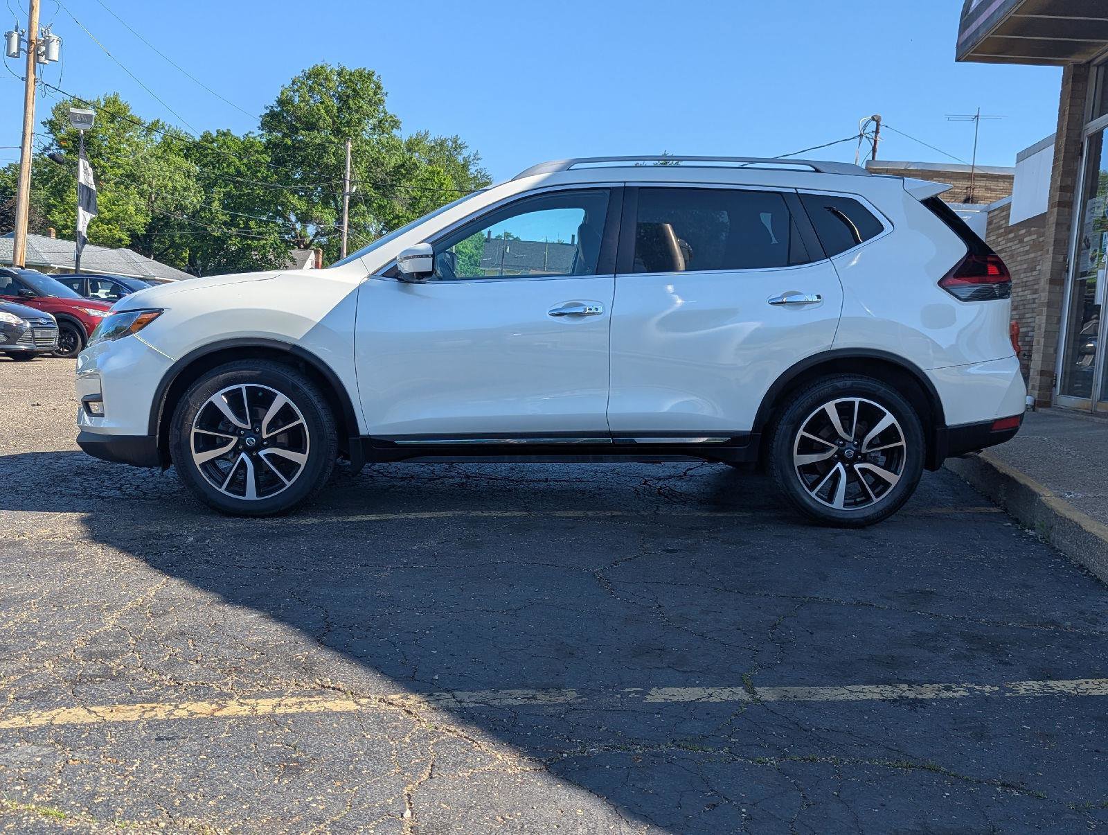 Used 2020 Nissan Rogue SL FWD image 3