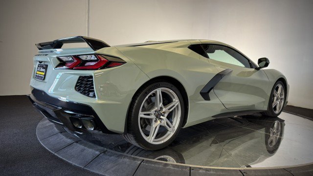 Used 2024 Chevrolet Corvette Stingray Premium Cpe w/ Z51 Performance Package RWD image 23