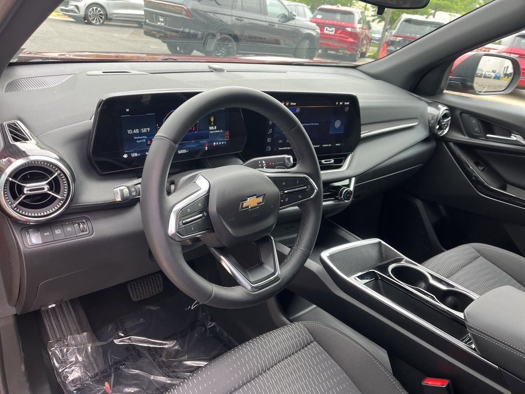 Used 2025 Chevrolet Equinox LT AWD/4WD image 24
