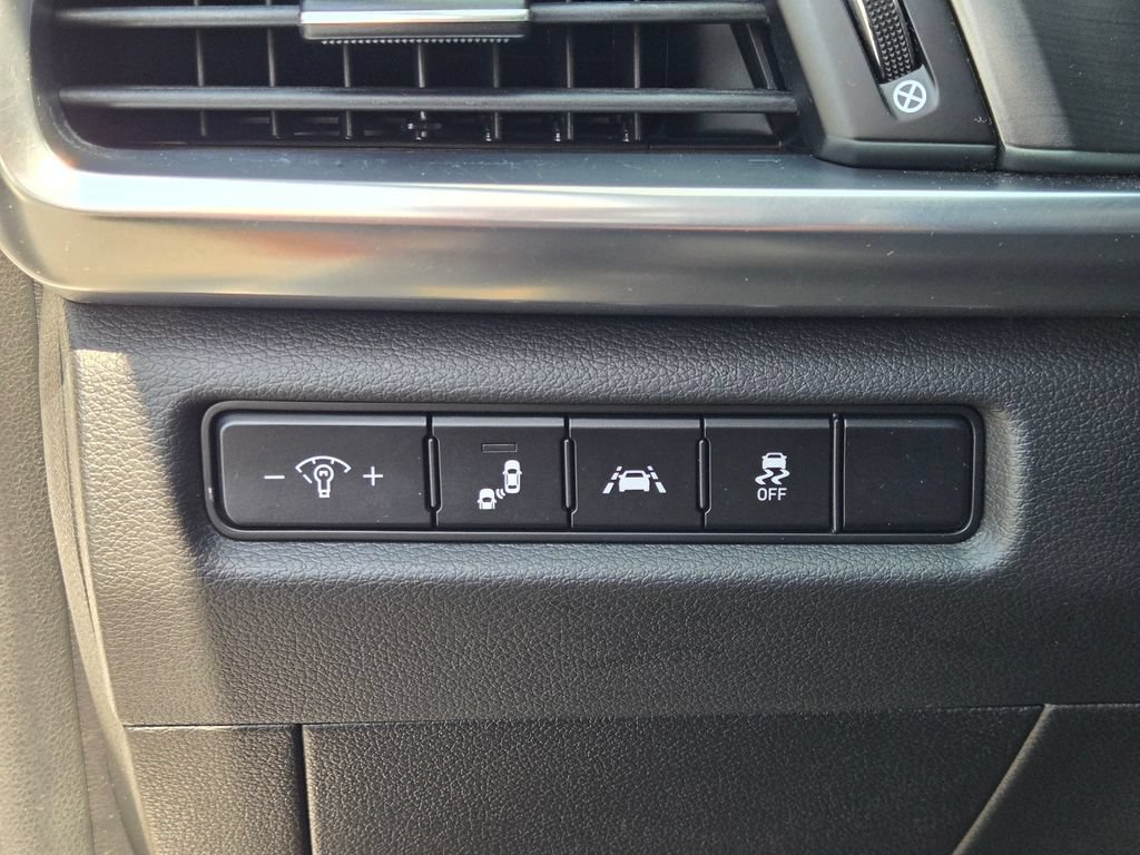 Used 2022 Kia Telluride LX FWD image 23