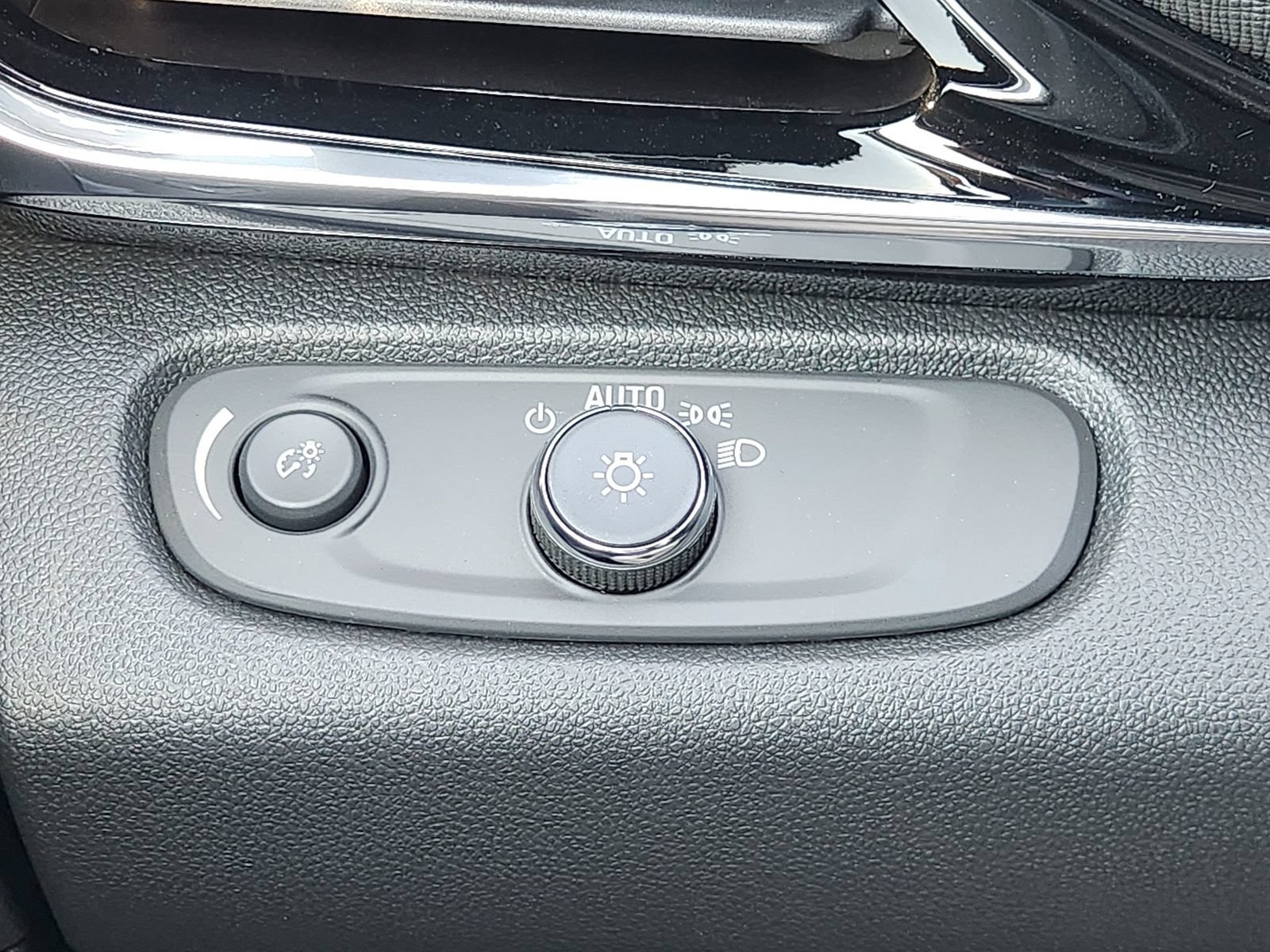 New 2026 Buick Envista Sport Touring w/ Convenience I Package FWD image 26