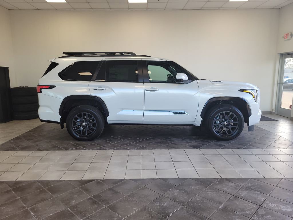 Used 2026 Toyota Sequoia Platinum AWD/4WD image 5