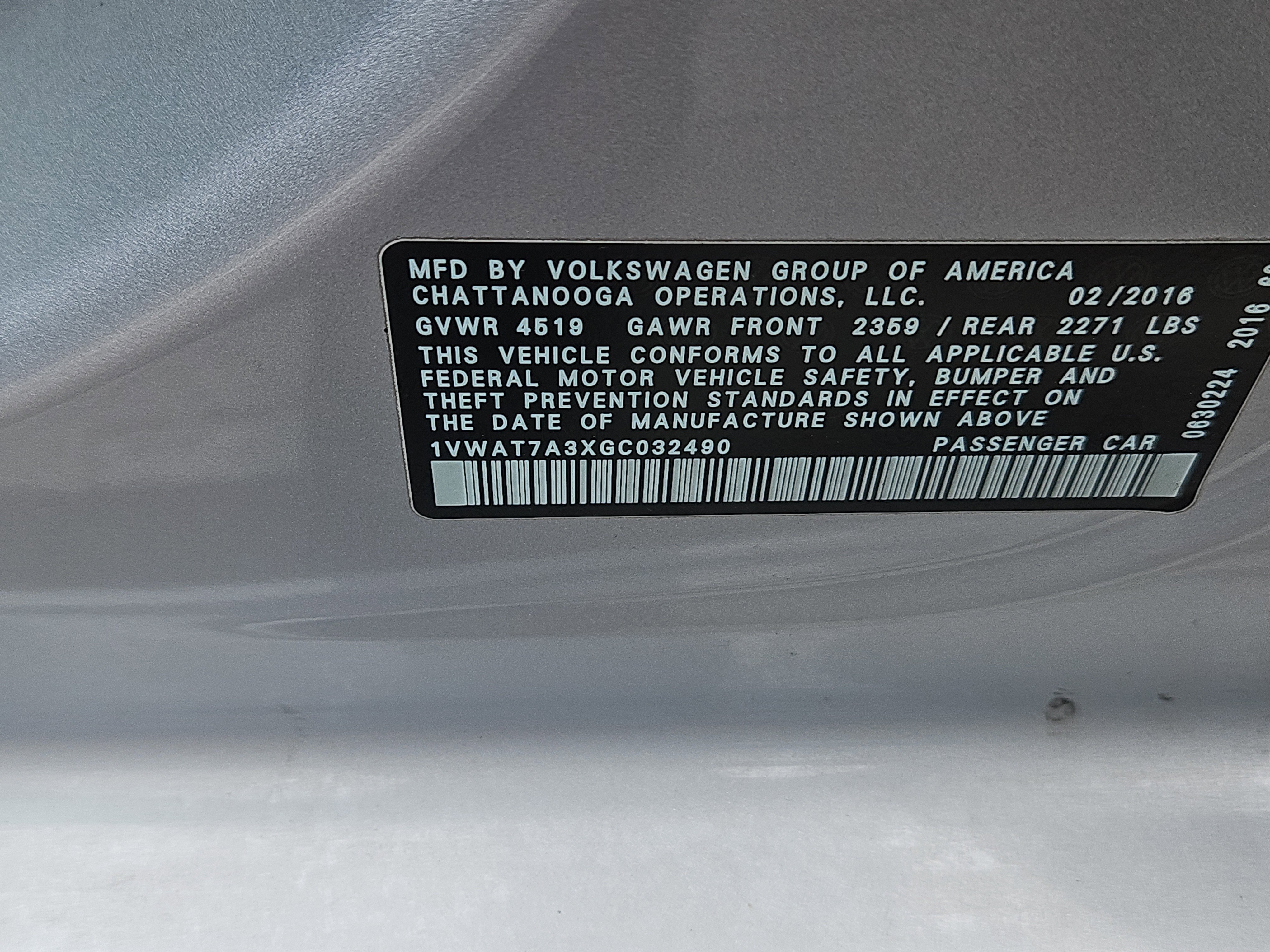 Used 2016 Volkswagen Passat 1.8T S image 7