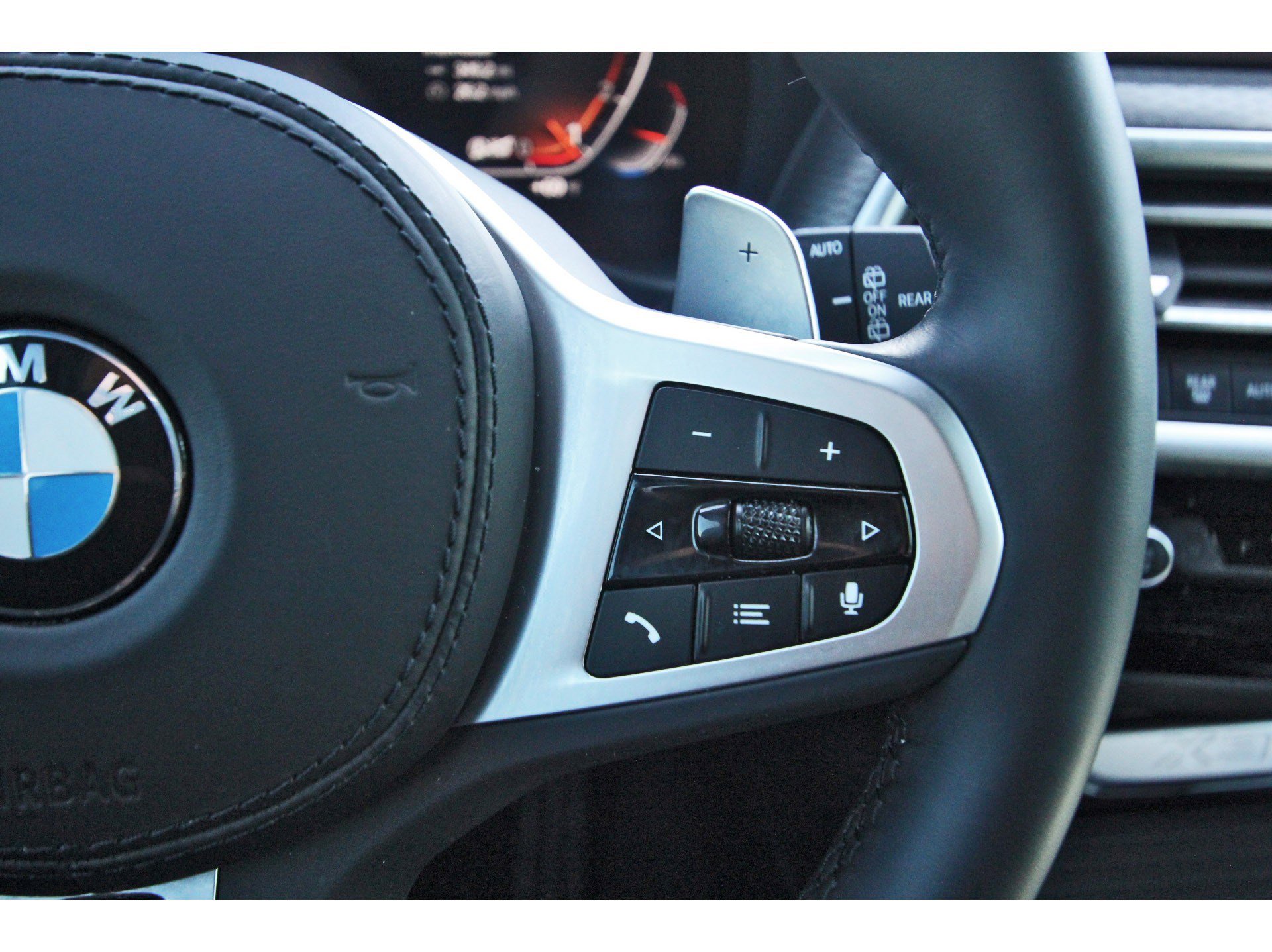 Used 2024 BMW X3 sDrive30i w/ Premium Package RWD image 18