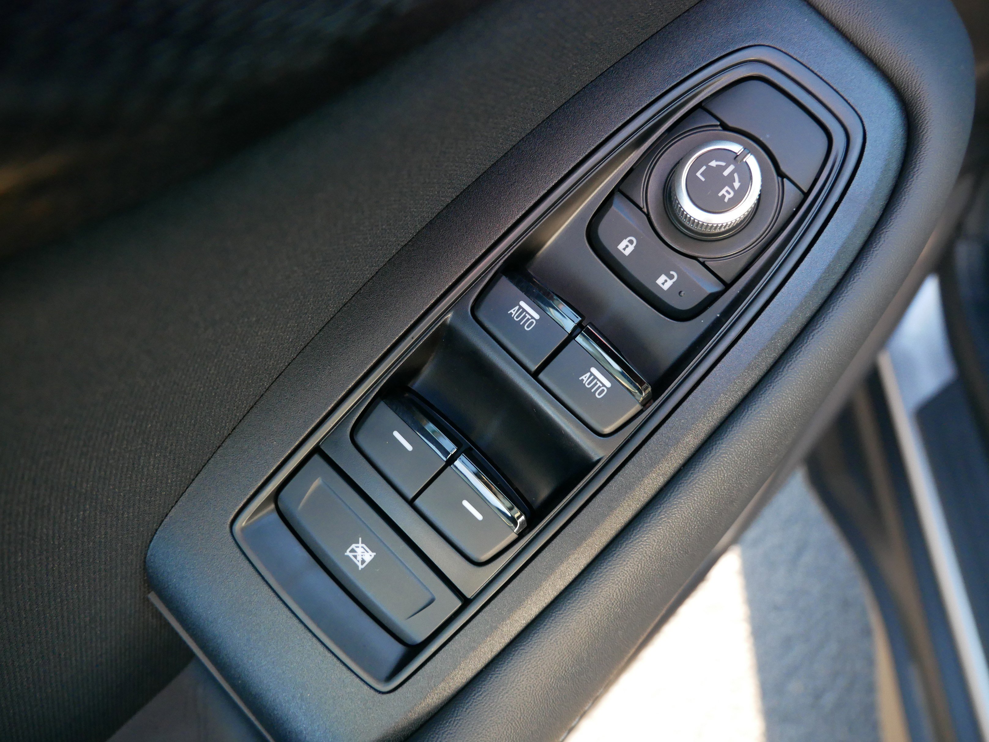 Used 2025 Subaru Outback Premium image 19