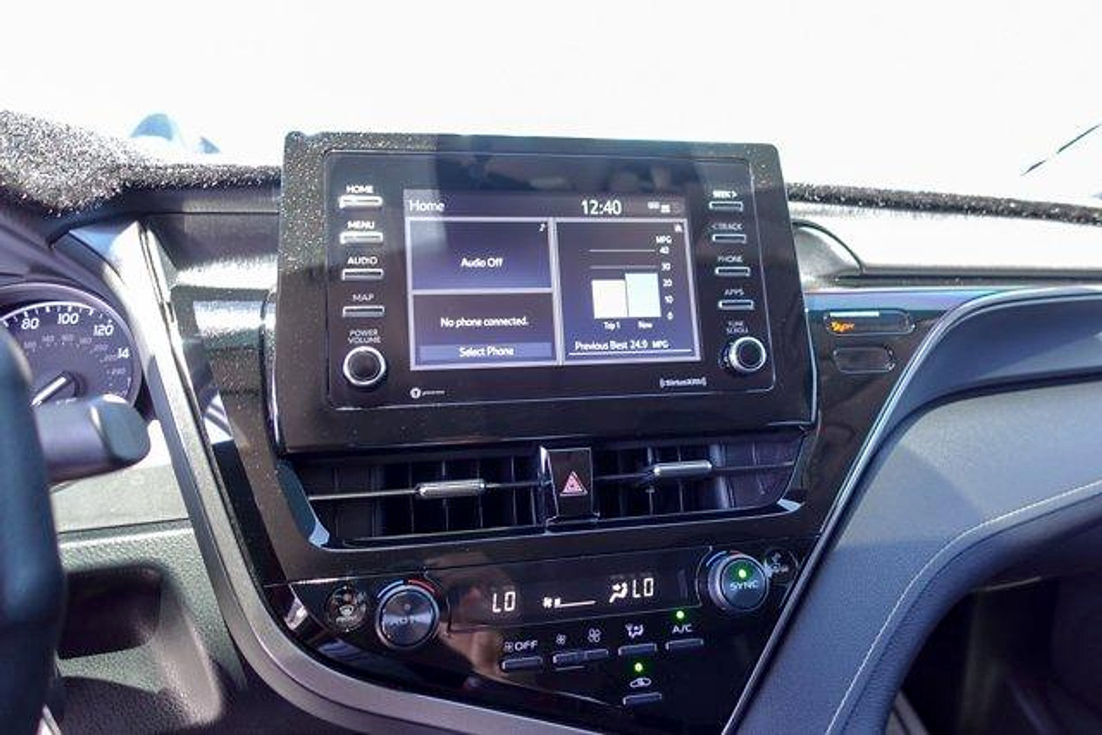 Used 2022 Toyota Camry SE FWD image 20