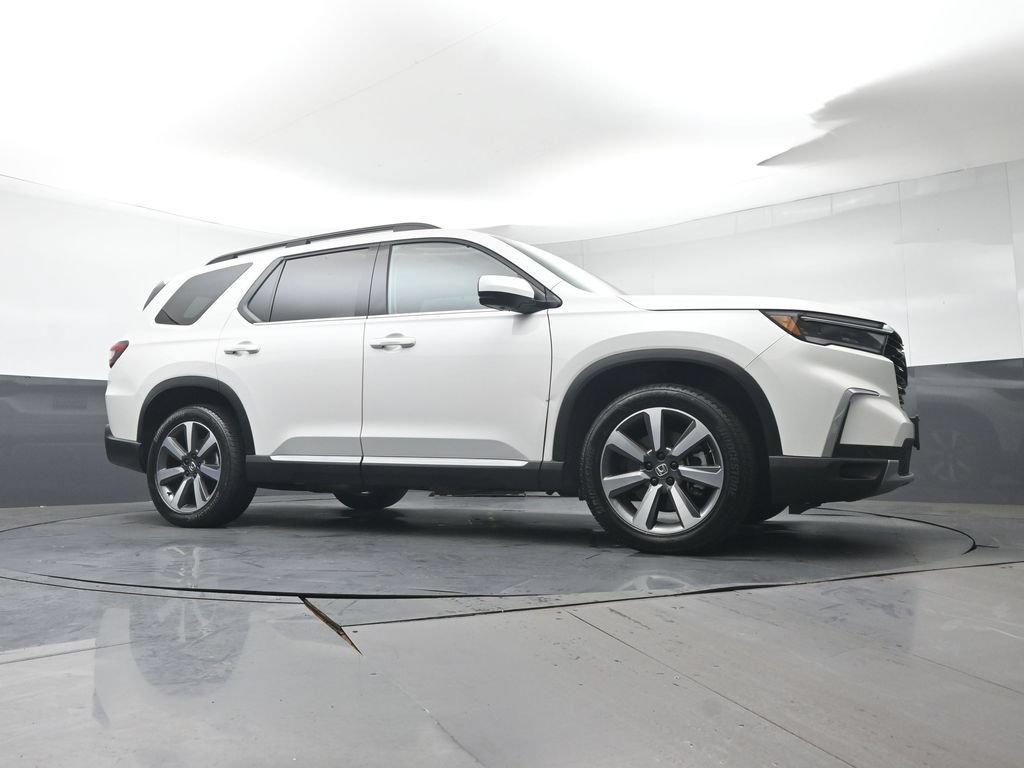 Certified 2023 Honda Pilot Elite image 39