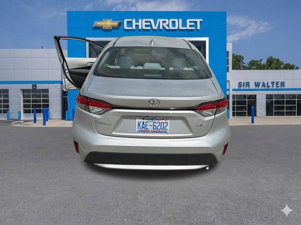Used 2021 Toyota Corolla LE image 19
