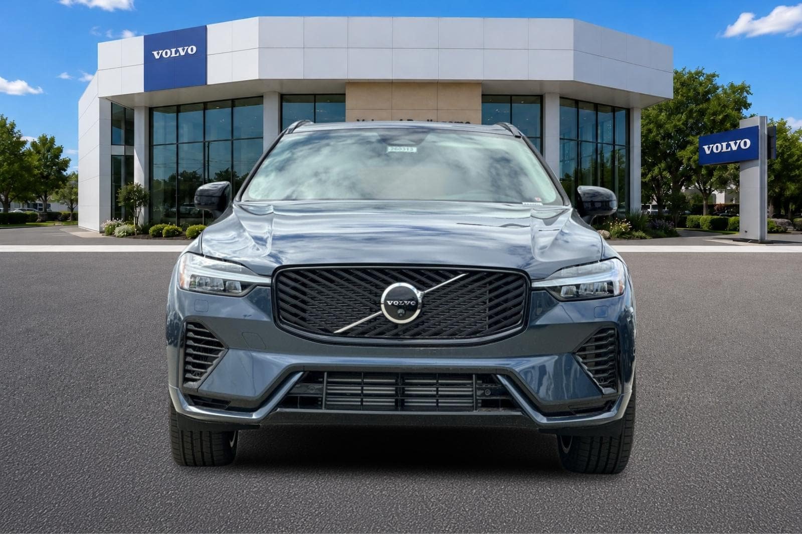 New 2026 Volvo XC60 T8 Plus w/ Climate Package AWD/4WD image 8