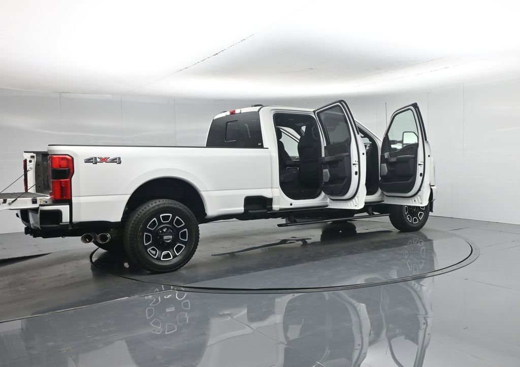 Used 2024 Ford F250 Platinum AWD/4WD image 6
