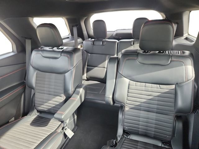 Certified 2025 Ford Explorer ST-Line image 16