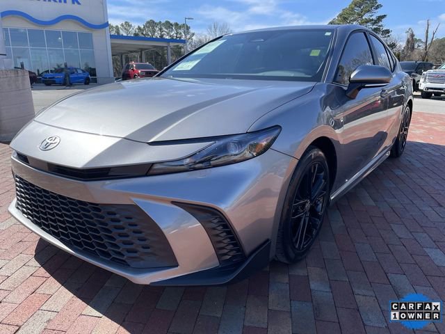 Used 2025 Toyota Camry SE