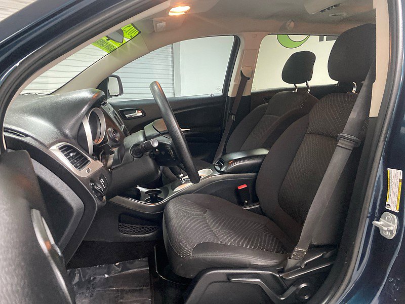 Used 2015 Dodge Journey SXT w/ Flexible Seating Group image 9
