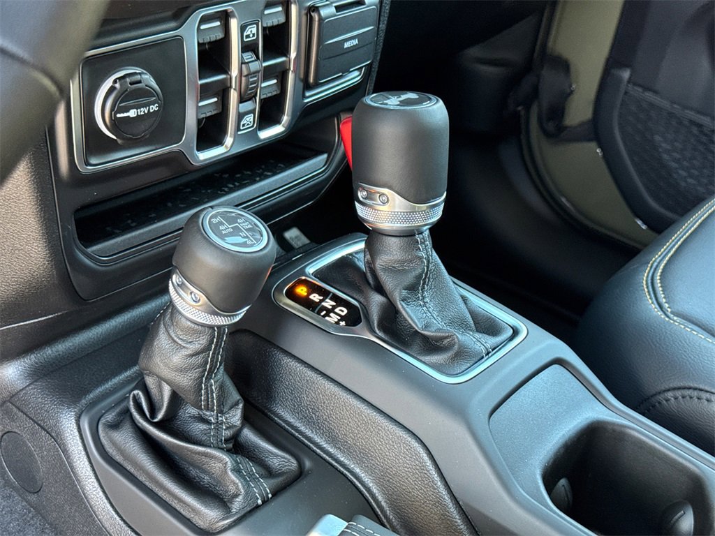 New 2025 Jeep Wrangler Unlimited Sahara image 27