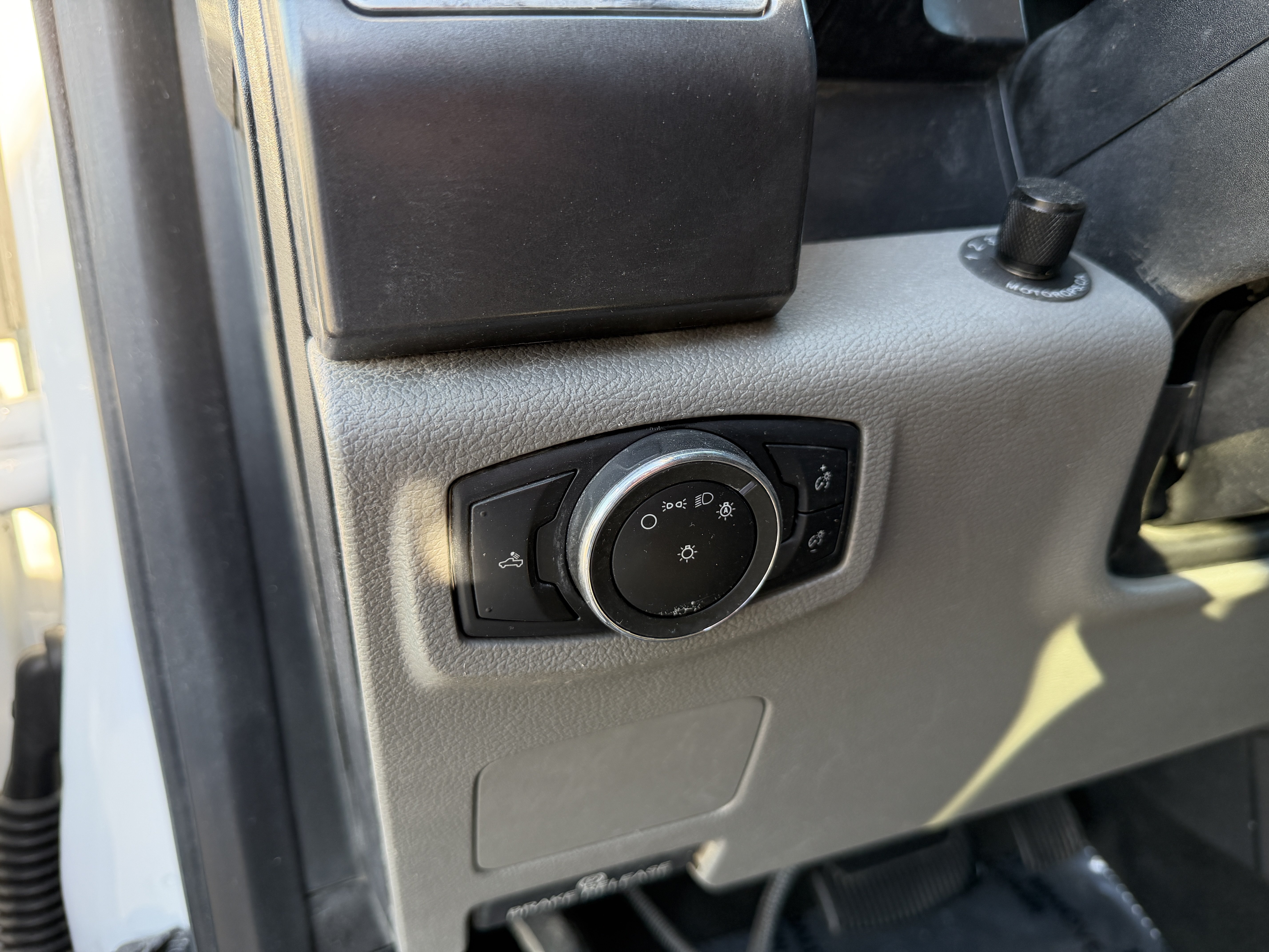 Used 2018 Ford F250 XLT AWD/4WD image 16