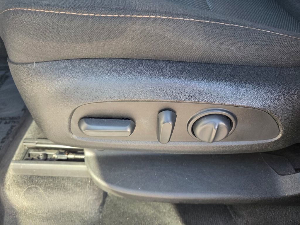 Used 2018 Chevrolet Traverse LT image 5