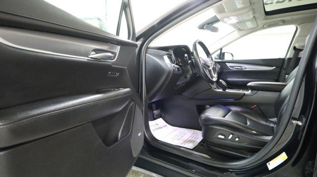 Used 2019 Cadillac XT5 Luxury AWD/4WD image 9