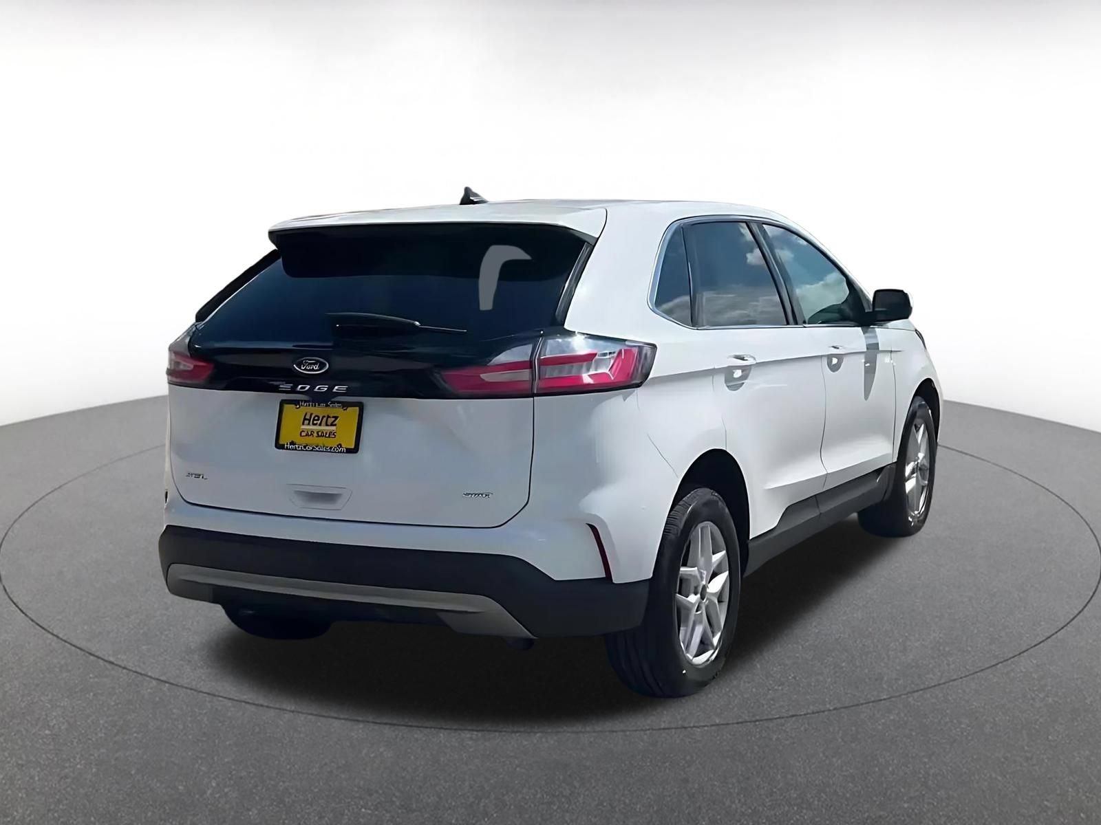Used 2024 Ford Edge SEL AWD/4WD image 11