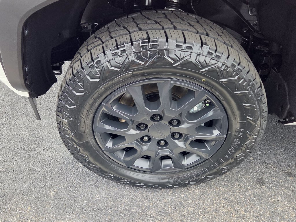 New 2026 Toyota 4Runner SR5 AWD/4WD image 17