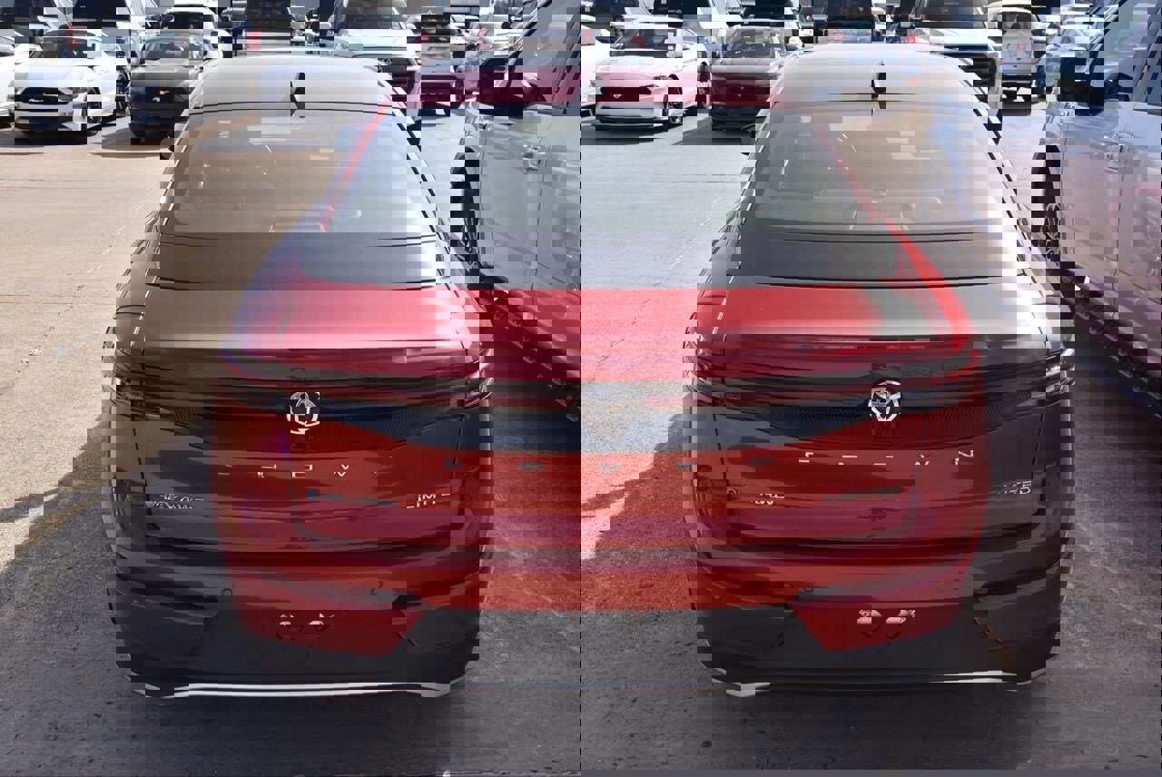 Used 2025 Toyota Crown Limited image 6