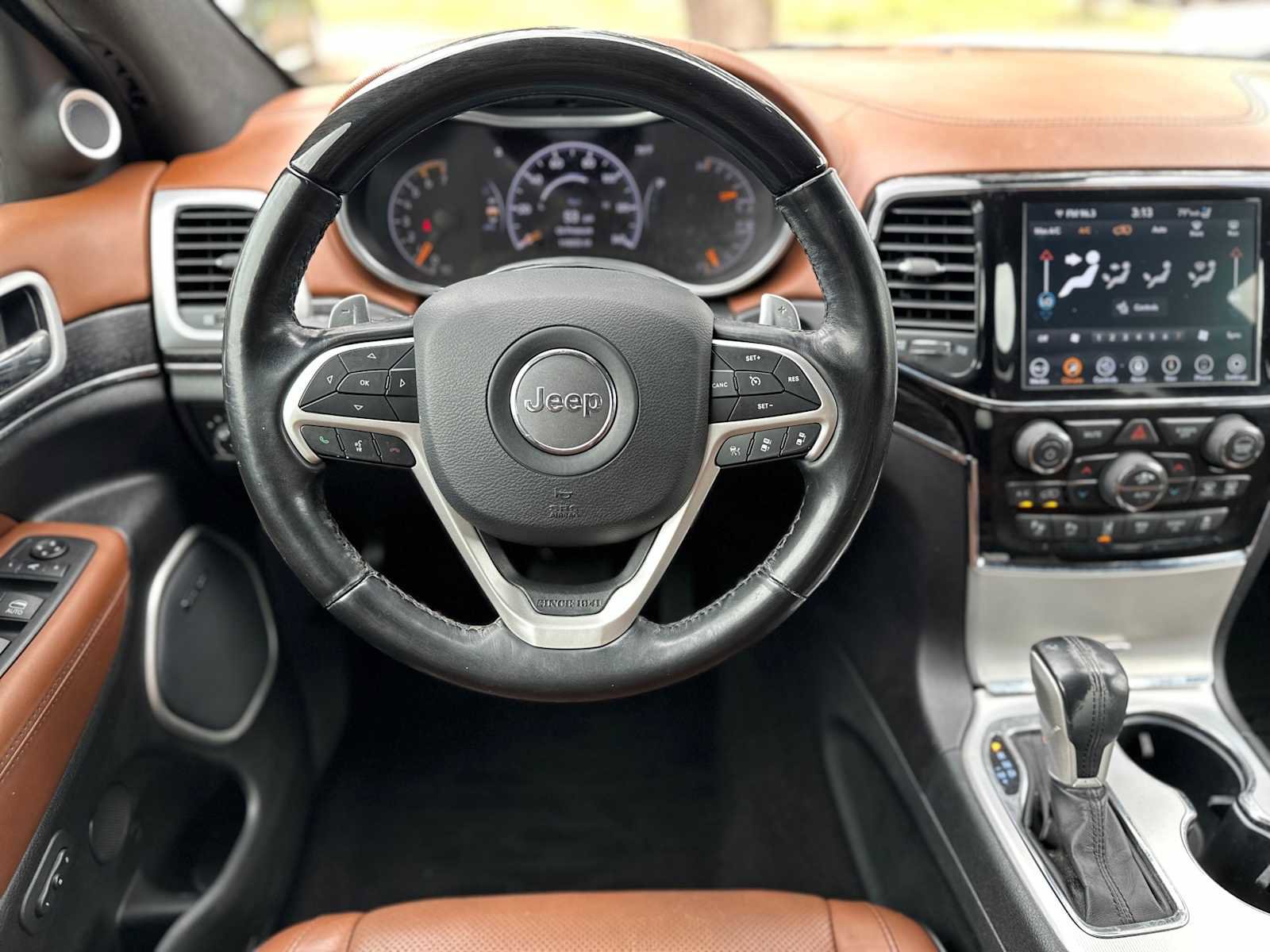 Used 2020 Jeep Grand Cherokee Summit AWD/4WD image 26