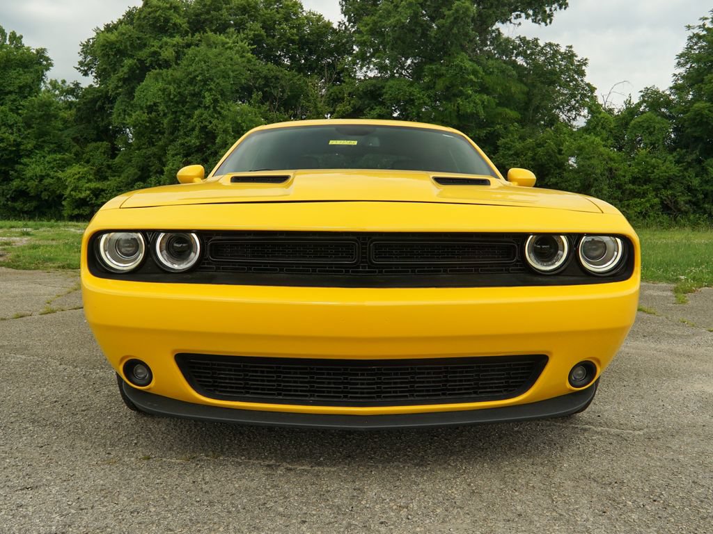 Used 2018 Dodge Challenger SXT Plus RWD image 7