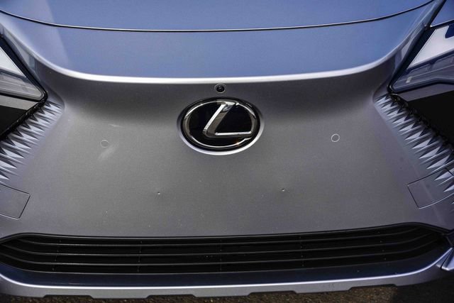 Used 2024 Lexus RZ 300e Premium image 13