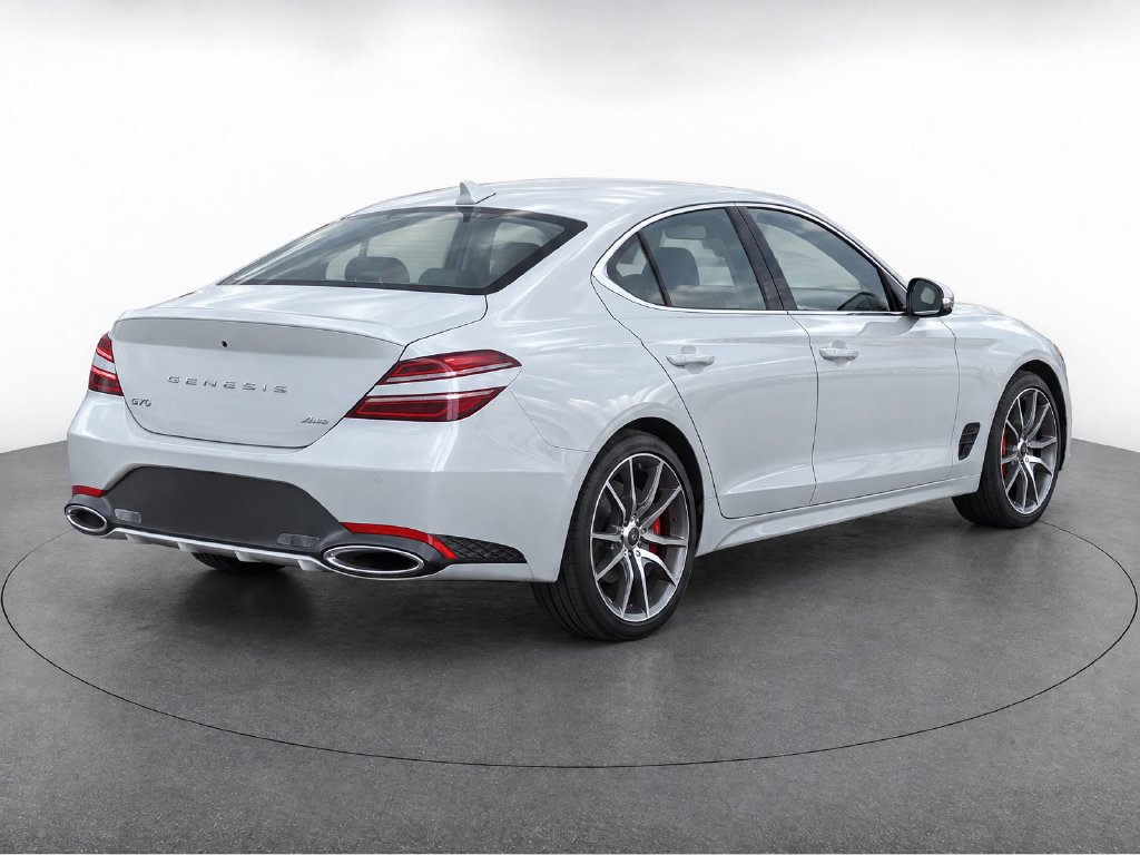 Used 2025 Genesis G70 2.5T AWD/4WD image 4