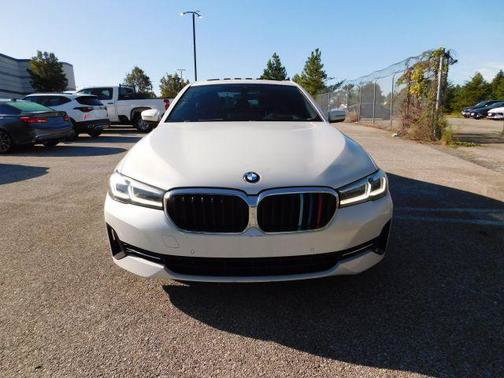 Used 2022 BMW 530i xDrive w/ Executive Package AWD/4WD image 3