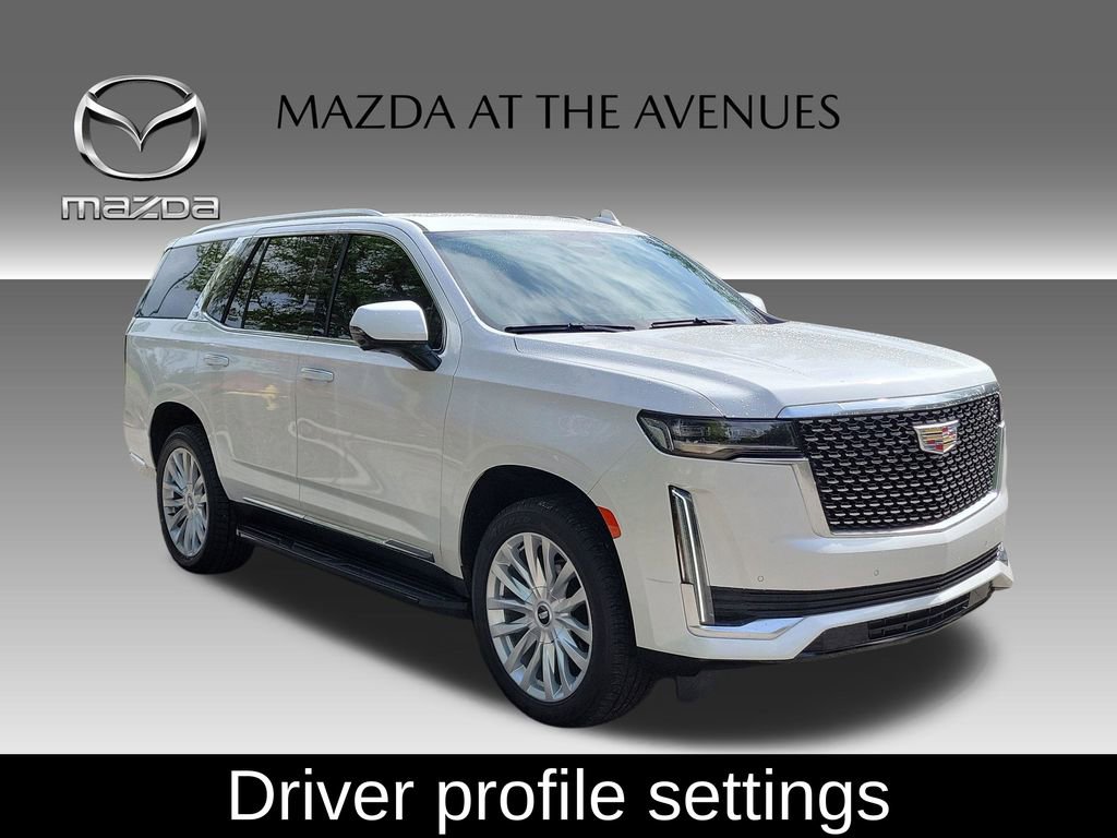 Used 2022 Cadillac Escalade Luxury image 3