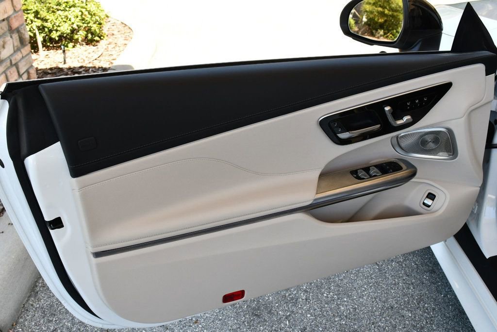 Used 2026 Mercedes-Benz CLE 450 4MATIC Cabriolet image 11