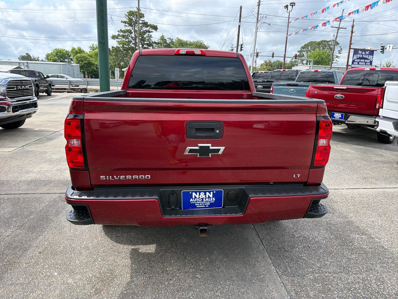 Used 2018 Chevrolet Silverado 1500 LT w/ Texas Edition AWD/4WD image 7