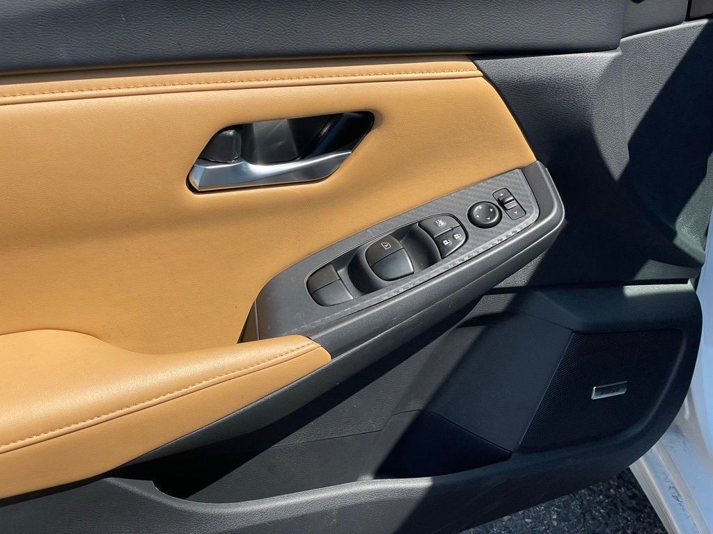 Certified 2024 Nissan Sentra SV w/ SV Premium Package image 11