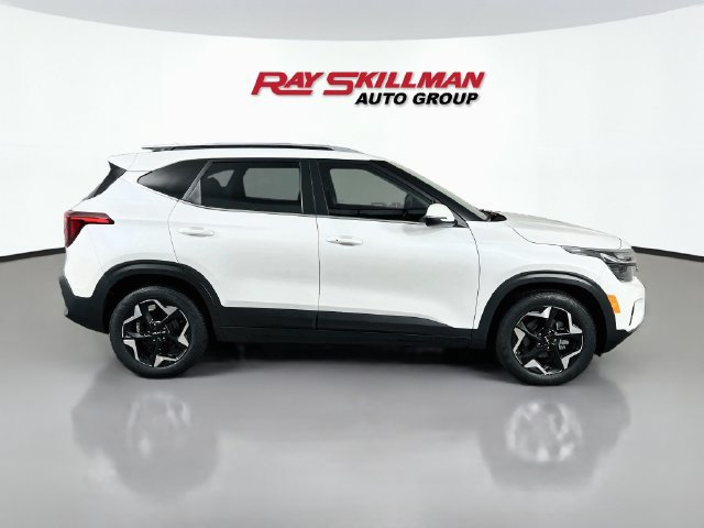 Used 2024 Kia Seltos EX FWD image 8