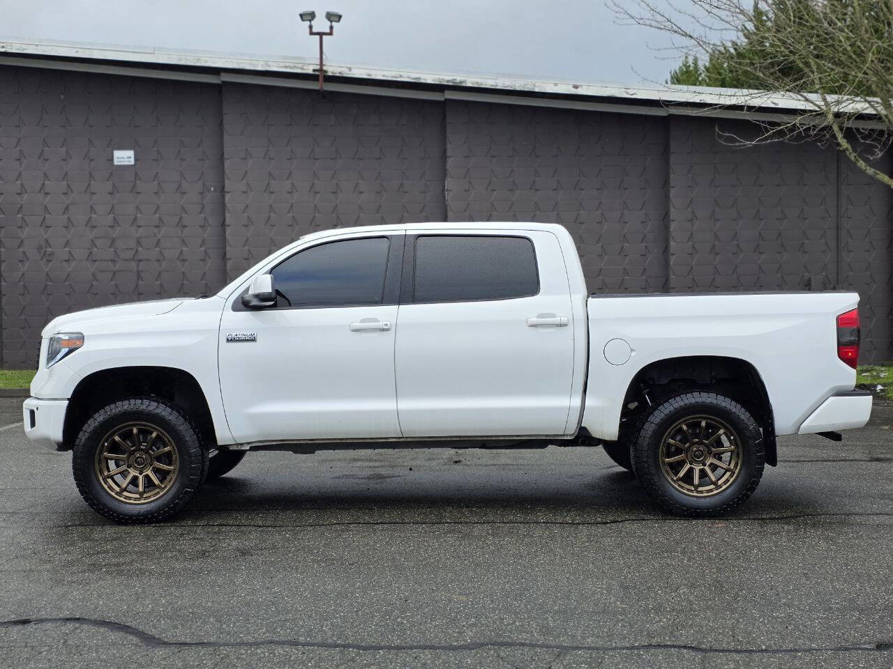 Used 2015 Toyota Tundra Platinum image 16