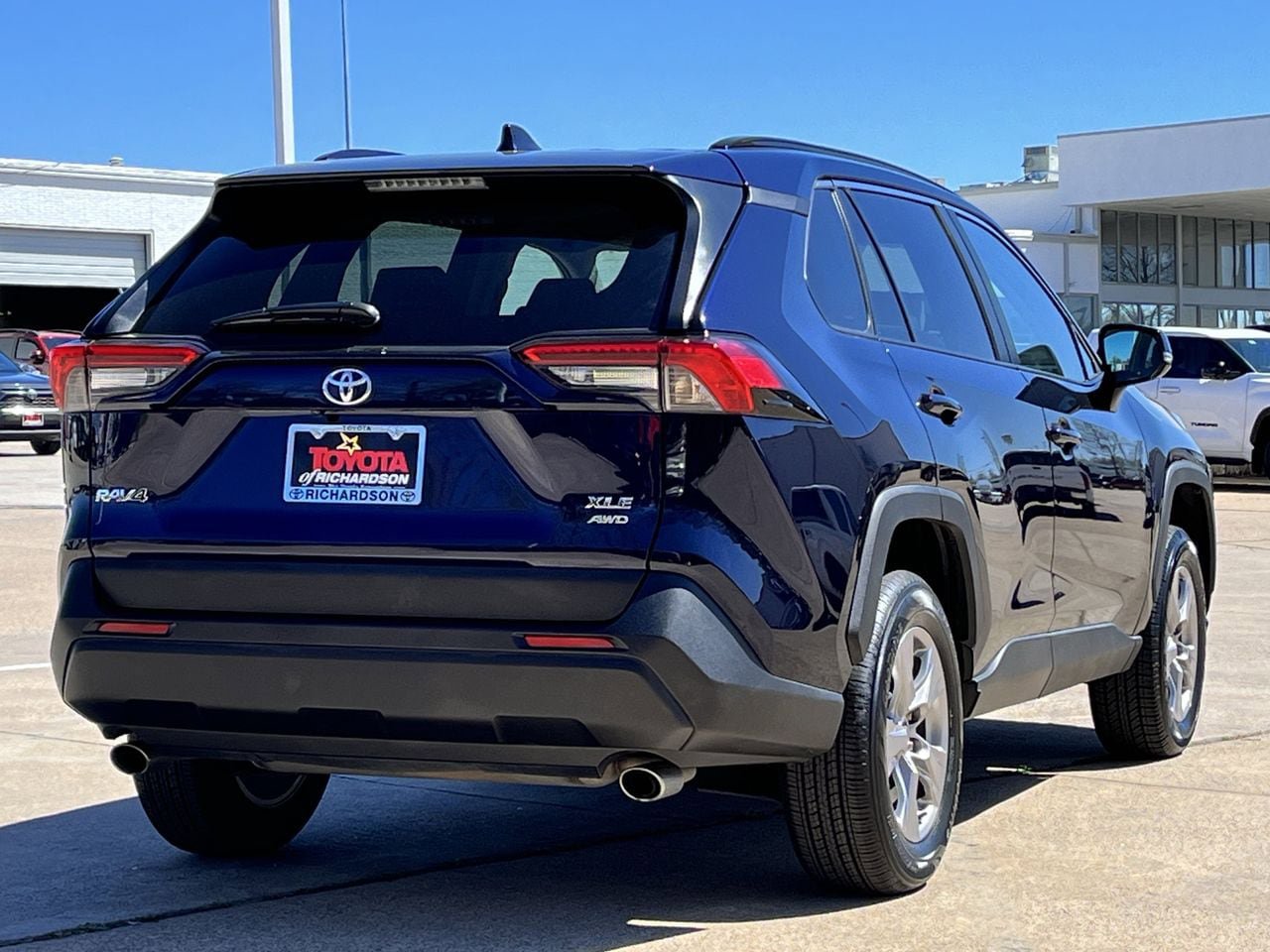 Used 2024 Toyota RAV4 XLE image 4