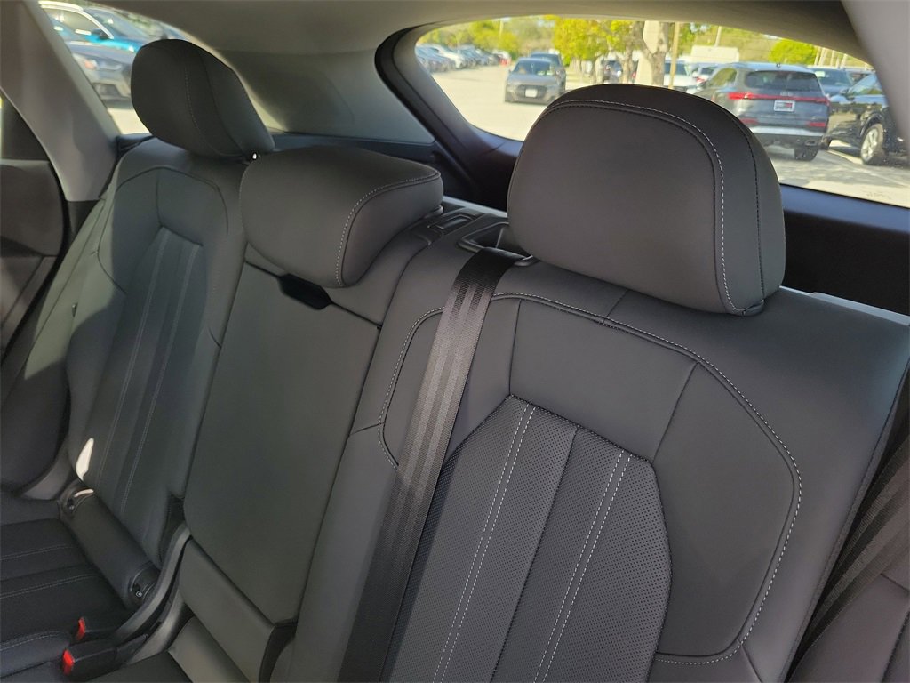 Certified 2025 Audi Q5 Premium Plus w/ Premium Plus image 28