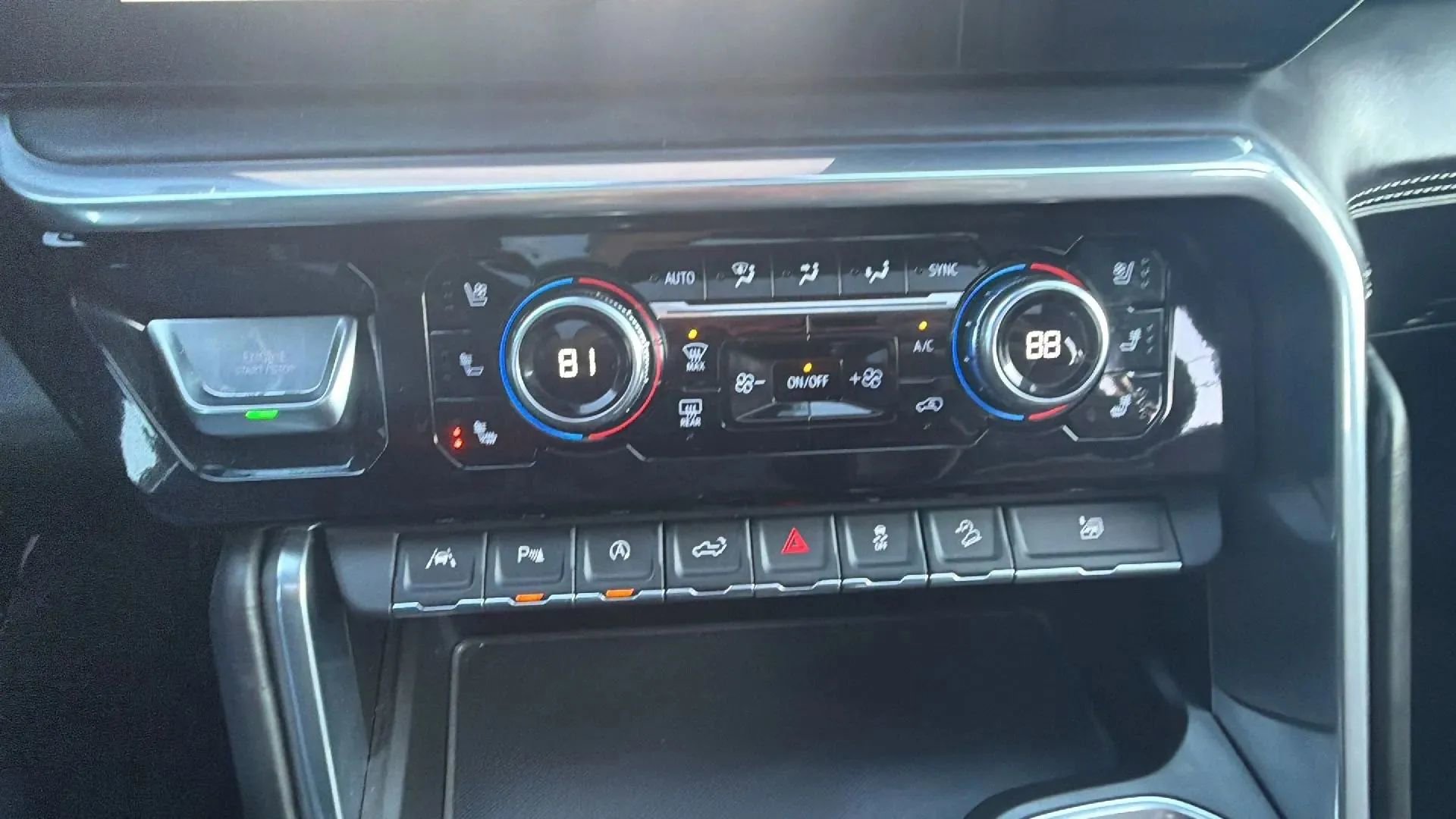 Used 2023 GMC Sierra 1500 Denali Ultimate image 41